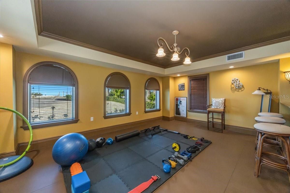 A4642022 Property Photo