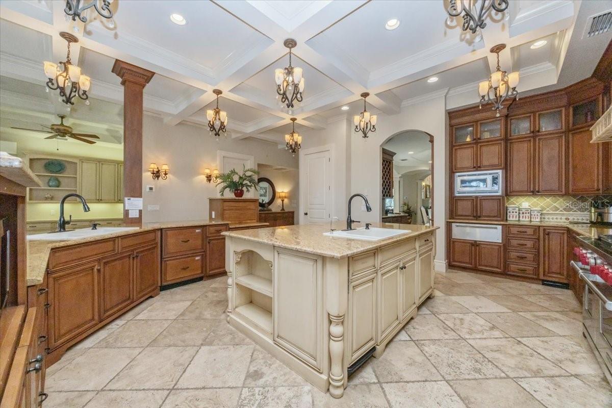 A4642022 Property Photo