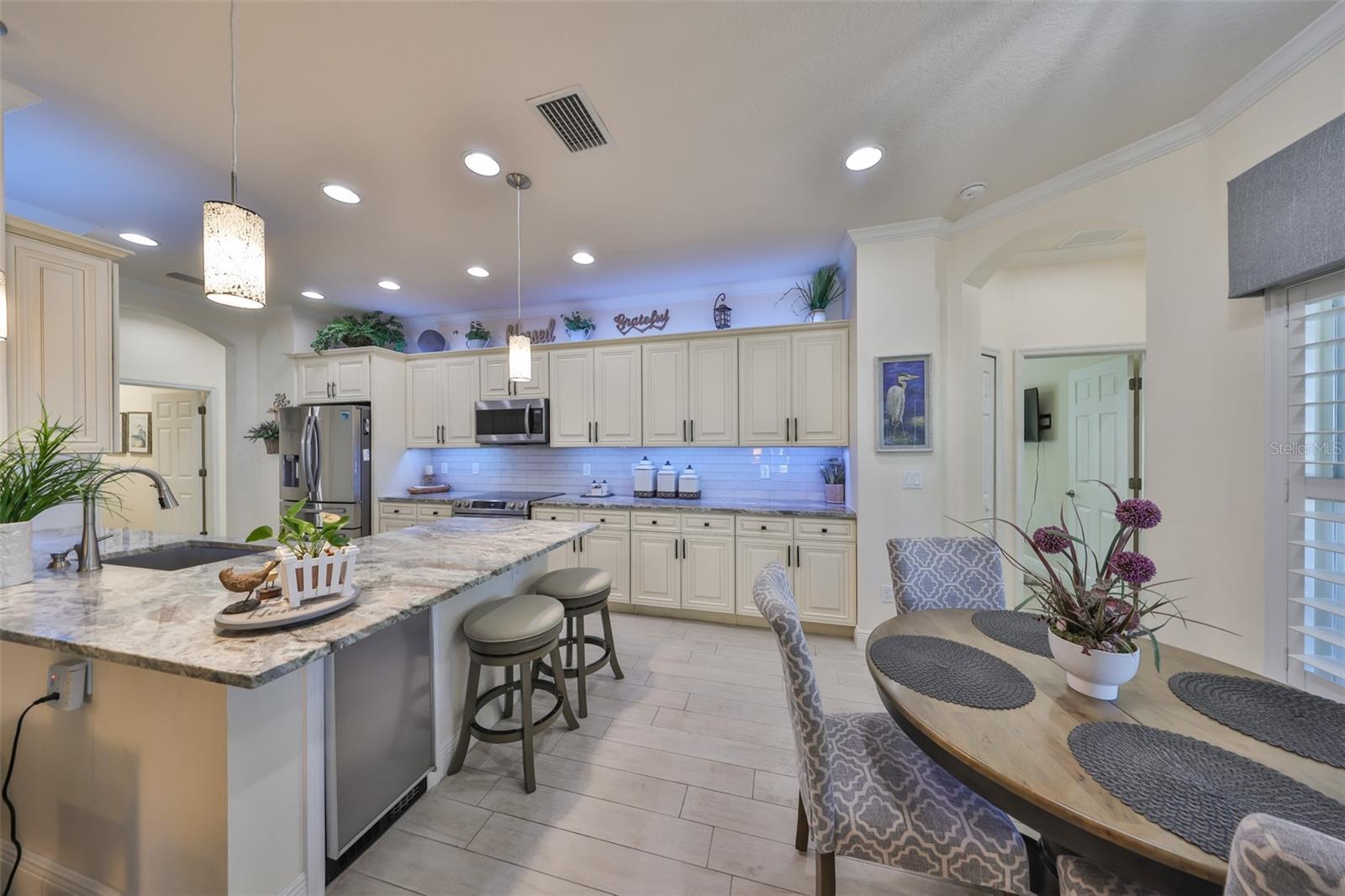 821 SEMINOLE SKY DR, RUSKIN, FL, 33570
