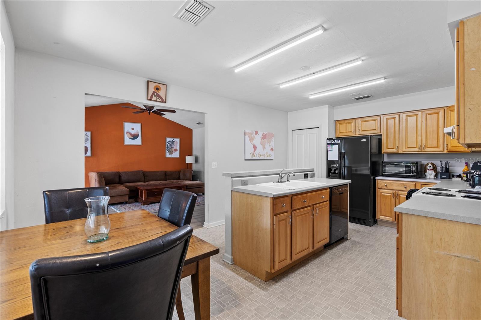 6300 AVE D, MC INTOSH, FL, 32664
