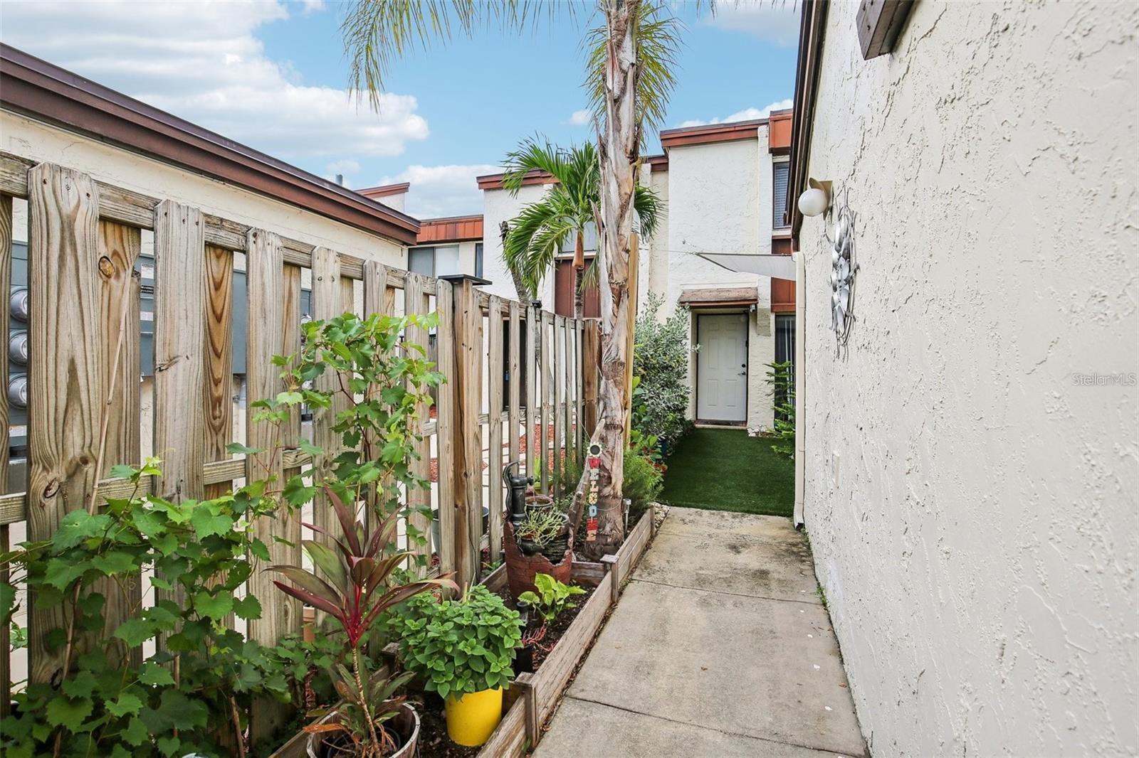 1881 N HERCULES AVE #1205, CLEARWATER, FL, 33765