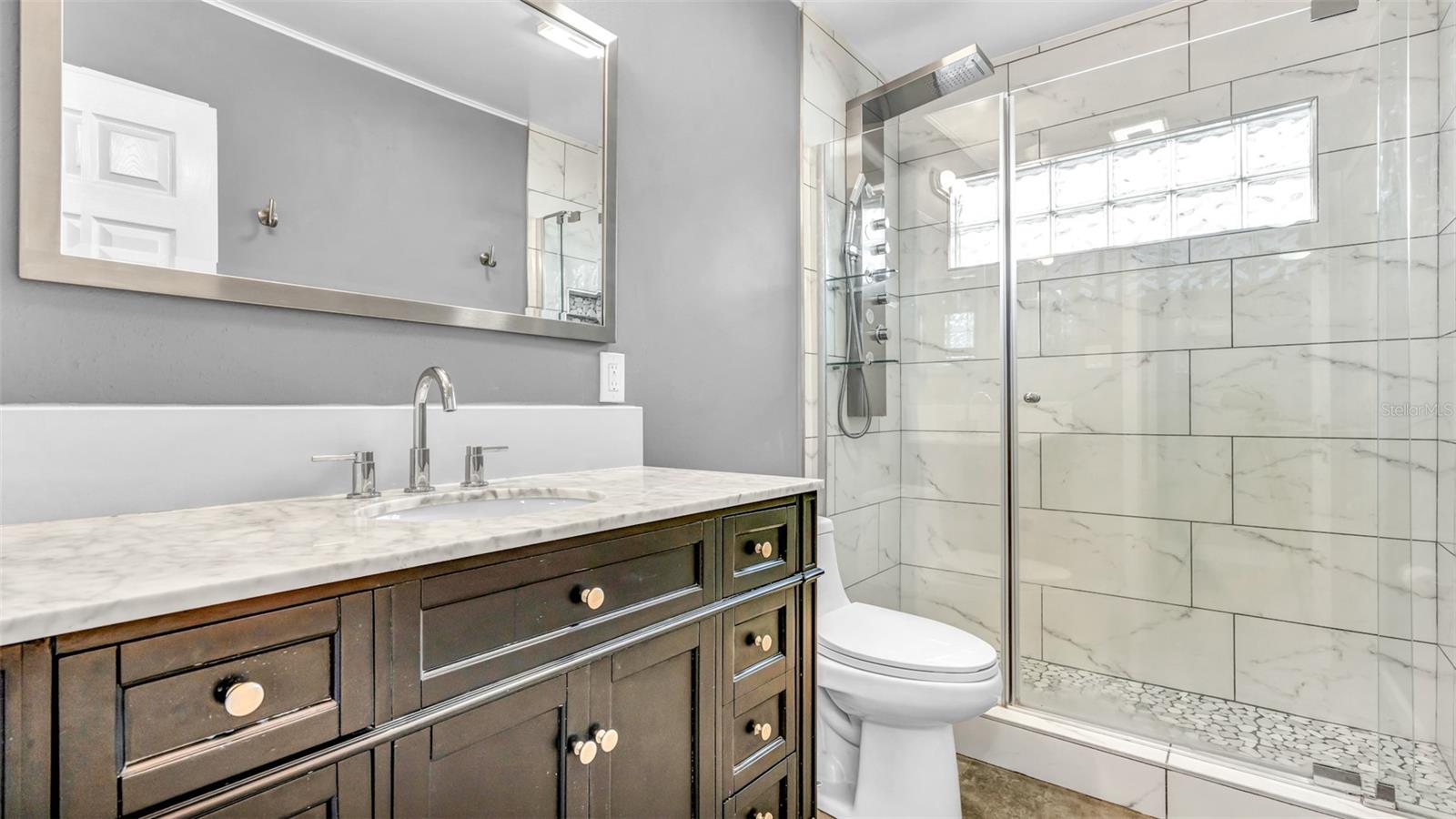 929 W BEACON AVE, TAMPA, FL, 33603