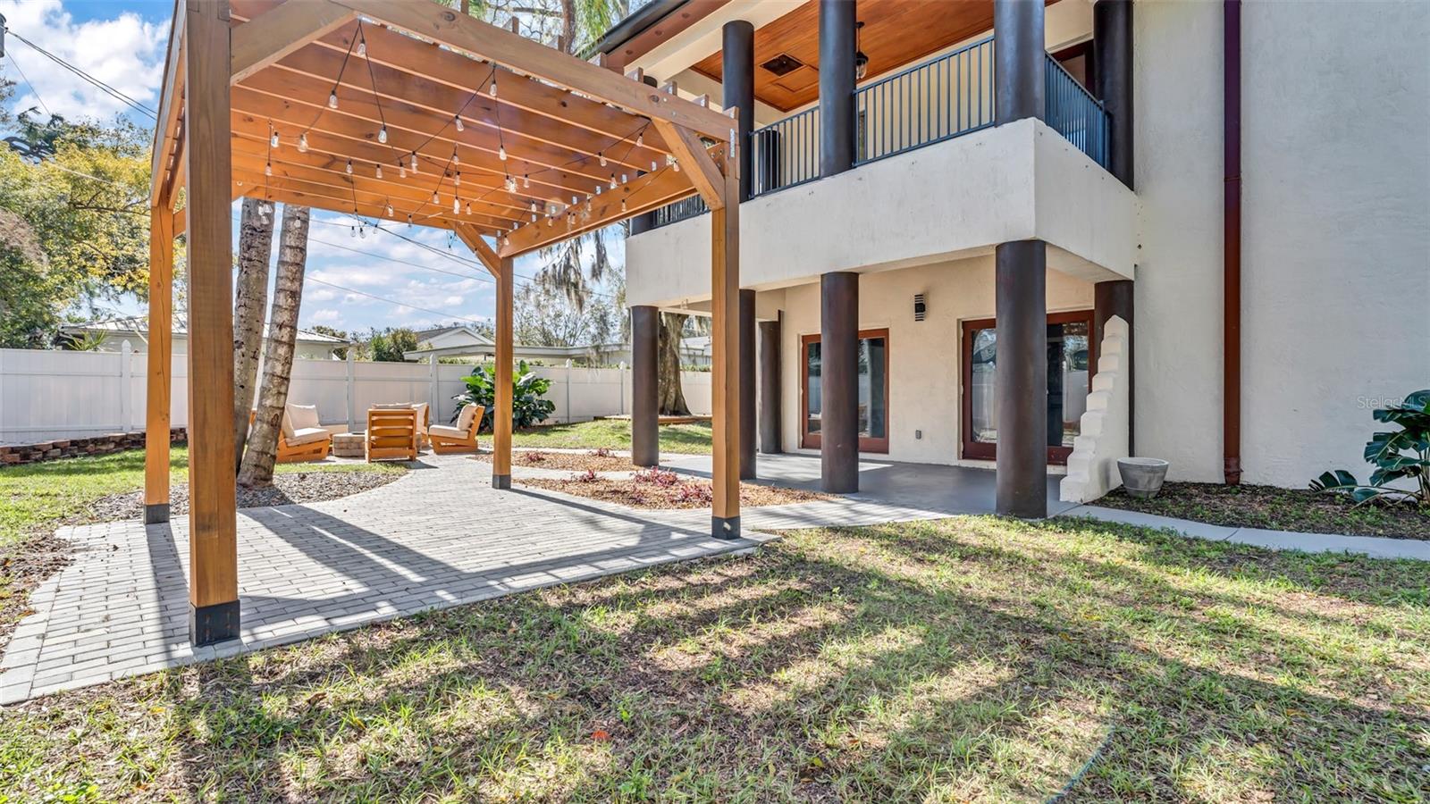929 W BEACON AVE, TAMPA, FL, 33603
