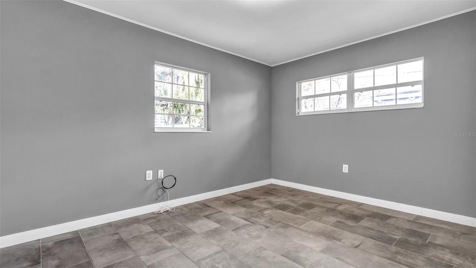 929 W BEACON AVE, TAMPA, FL, 33603