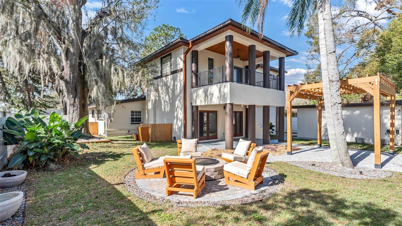 929 W BEACON AVE, TAMPA, FL, 33603