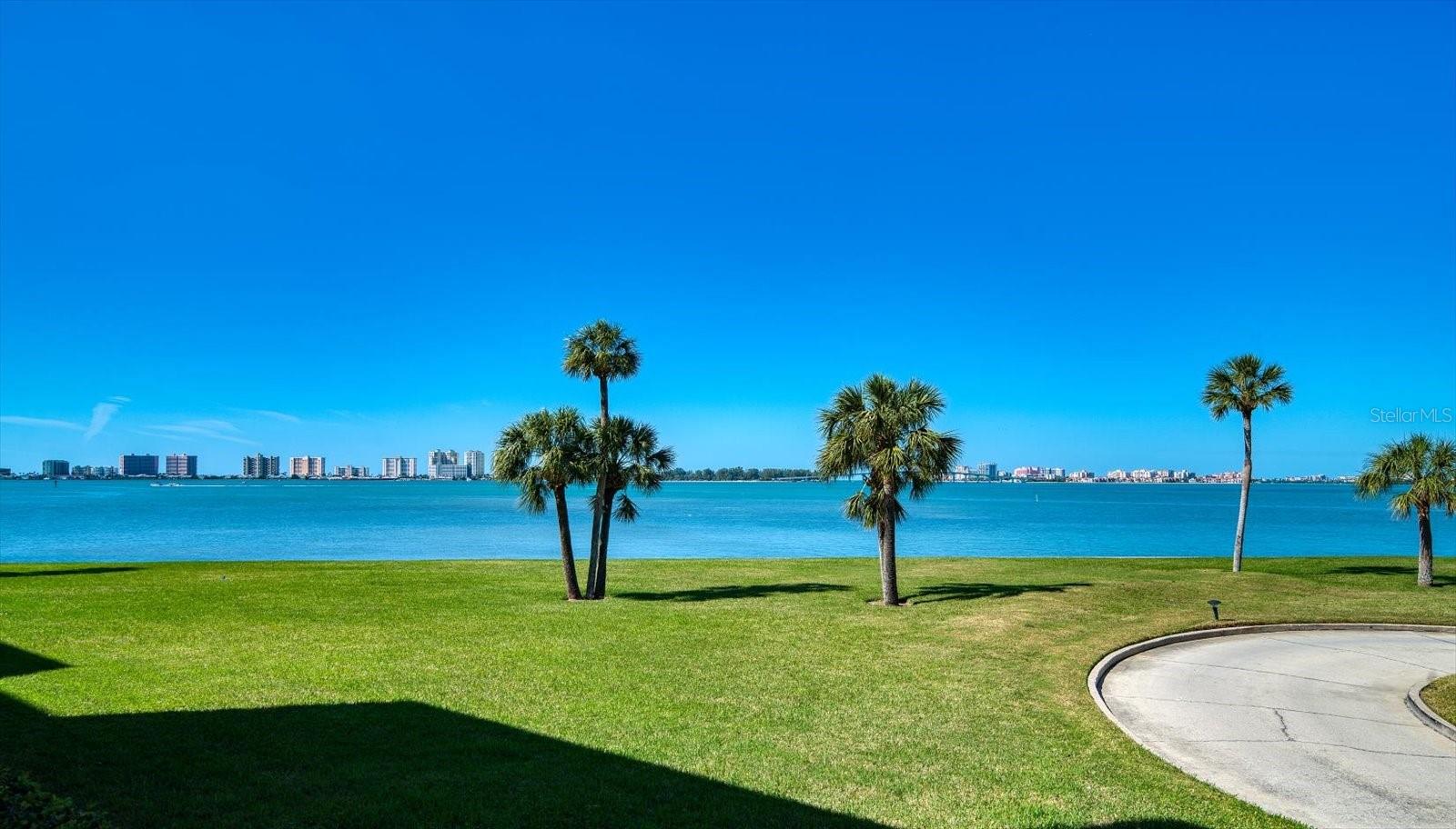 50 COE RD #111, BELLEAIR, FL, 33756