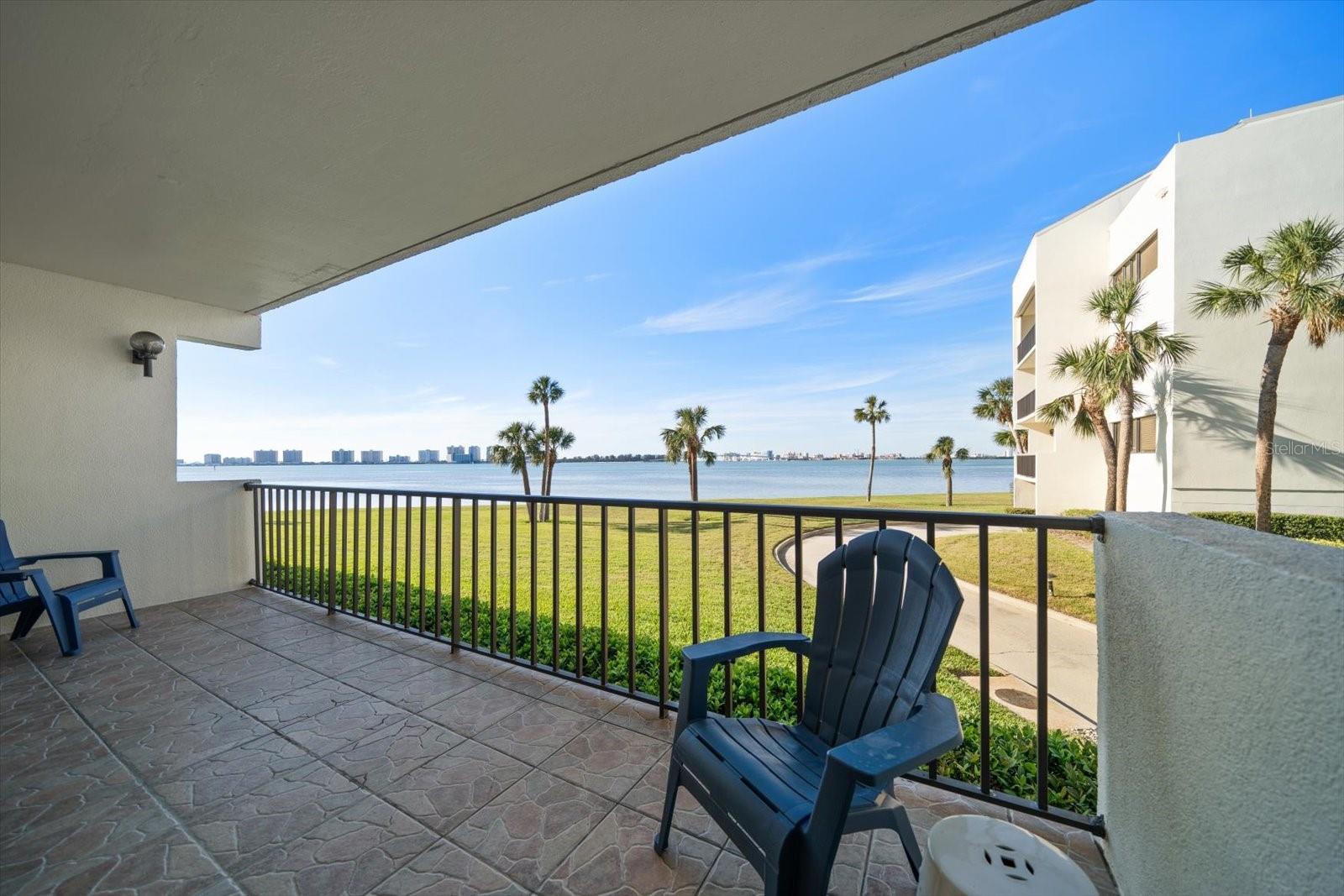 50 COE RD #111, BELLEAIR, FL, 33756
