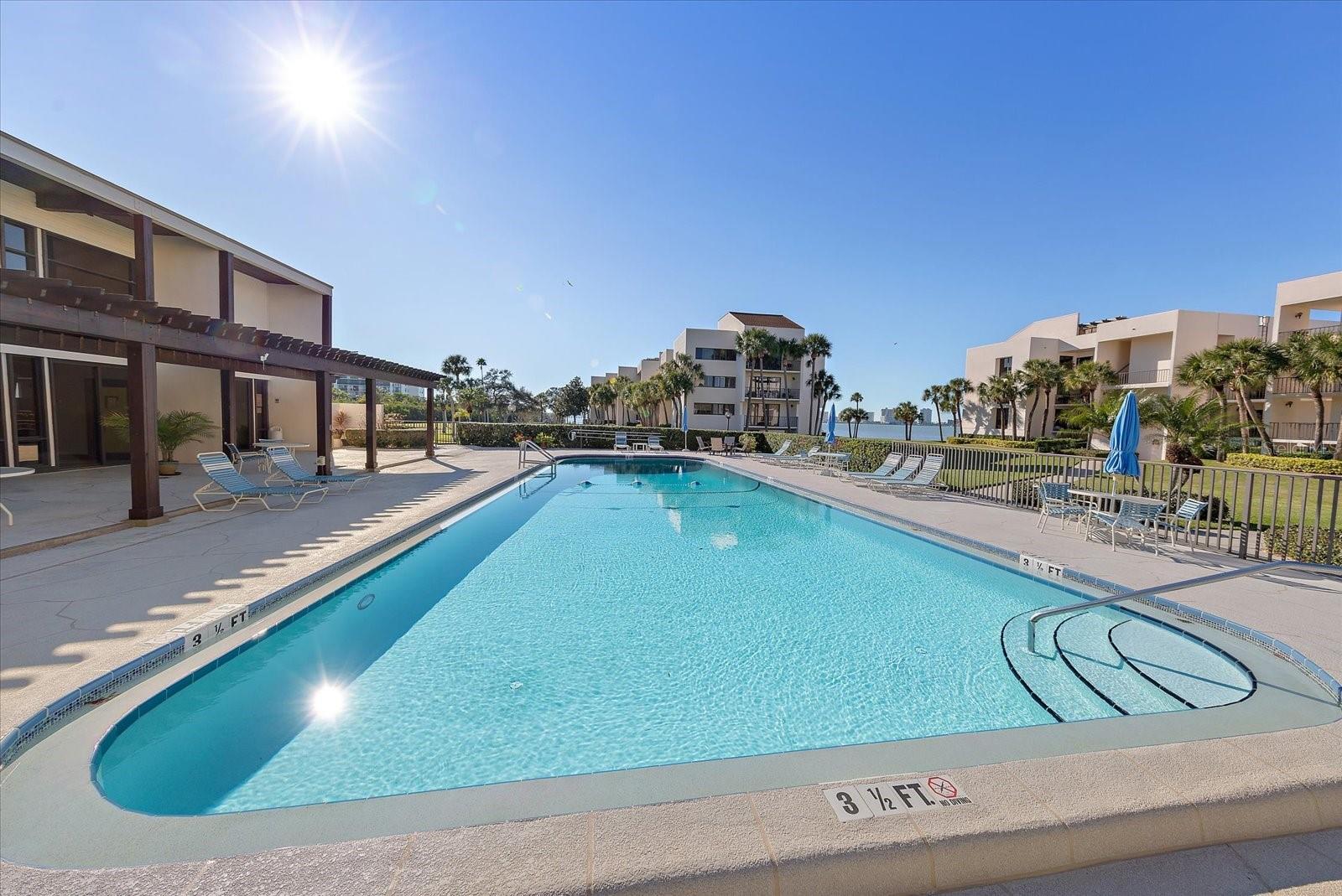 50 COE RD #111, BELLEAIR, FL, 33756