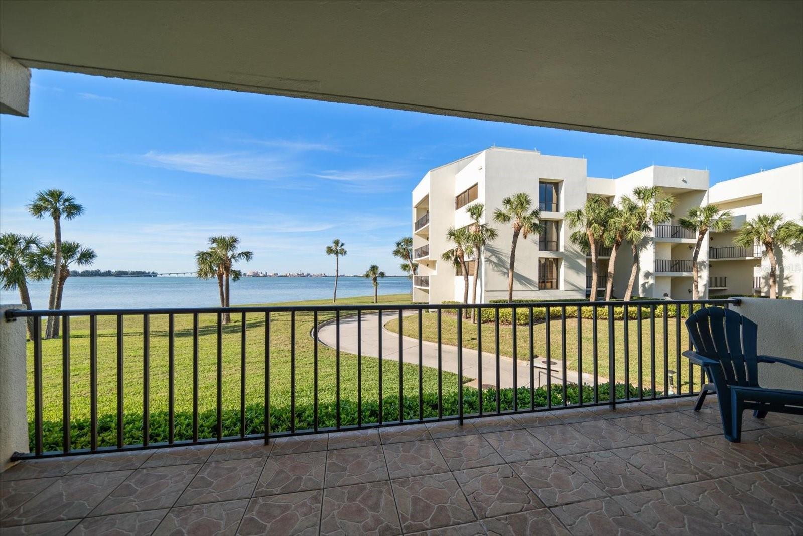 50 COE RD #111, BELLEAIR, FL, 33756