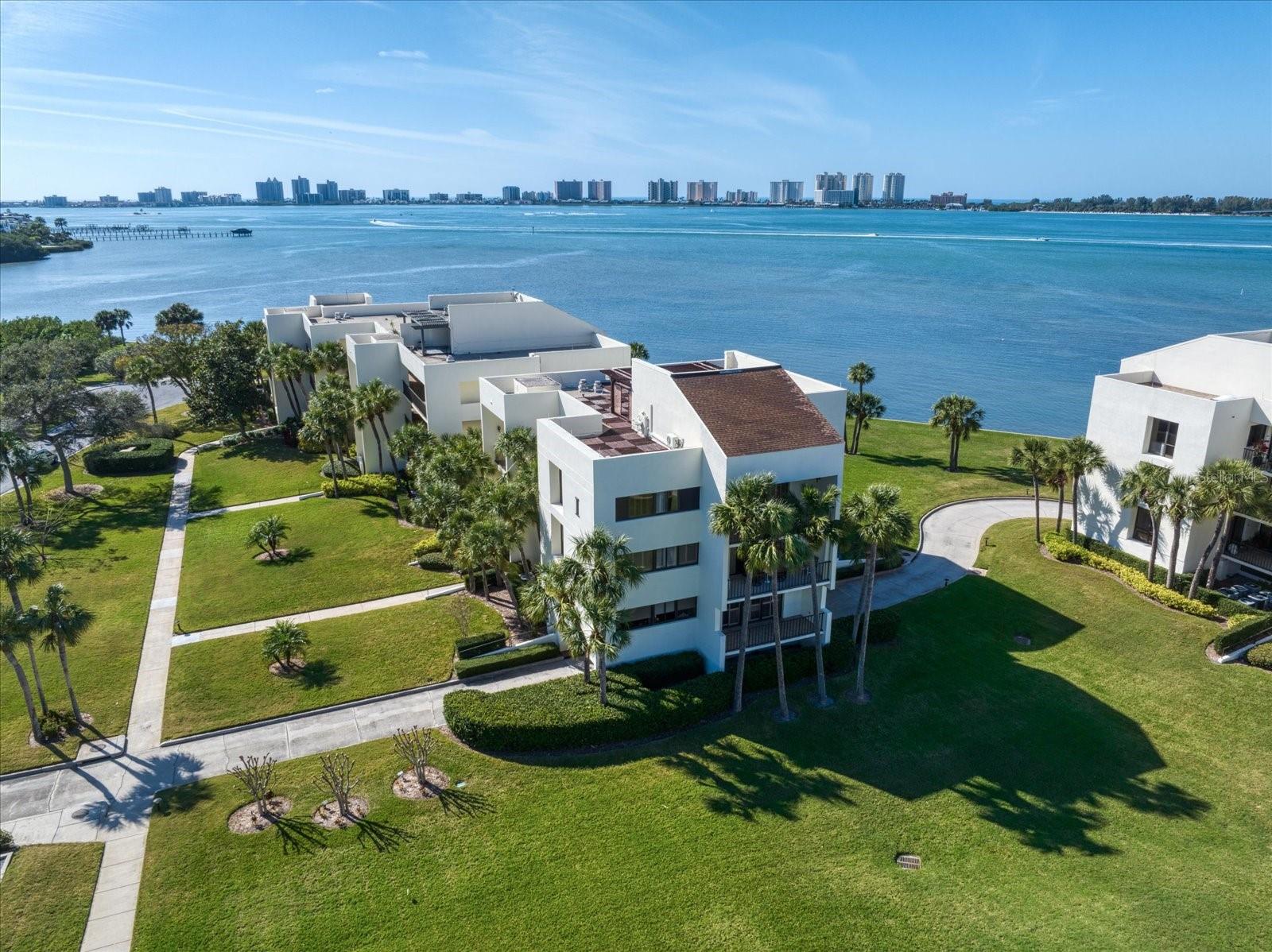 50 COE RD #111, BELLEAIR, FL, 33756