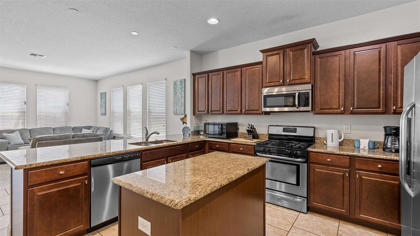 5266 WILDWOOD WAY, DAVENPORT, FL, 33837