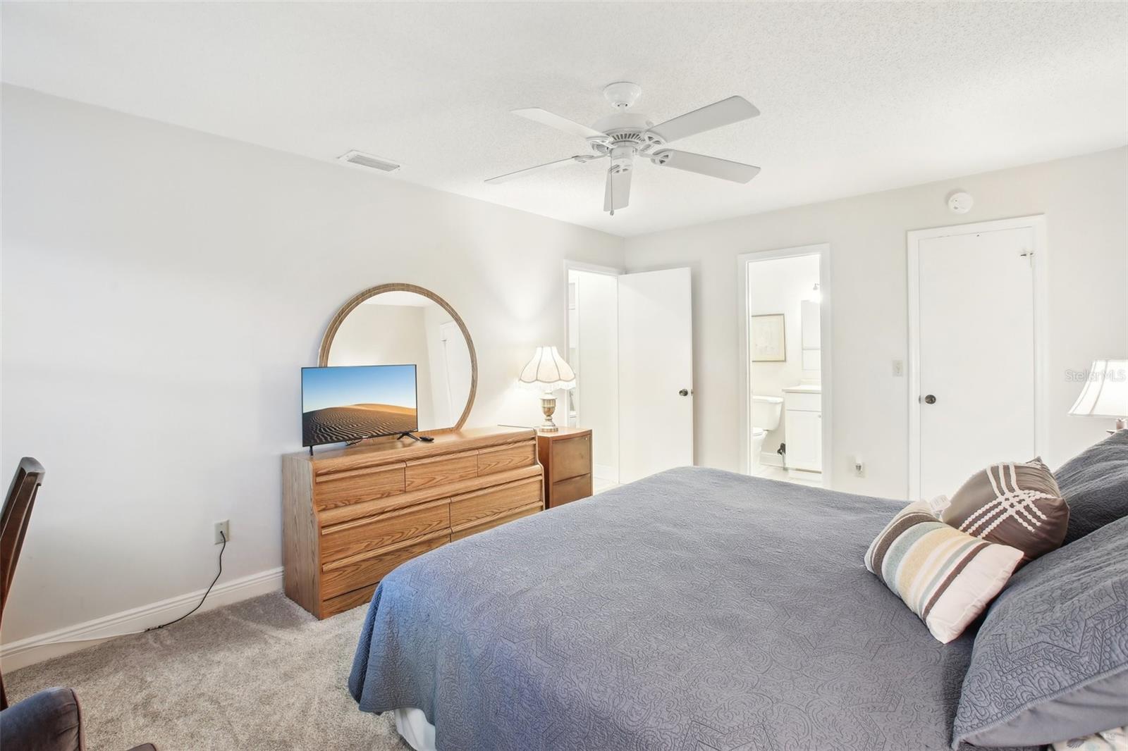 1015 HAREFIELD CIR, SUN CITY CENTER, FL, 33573