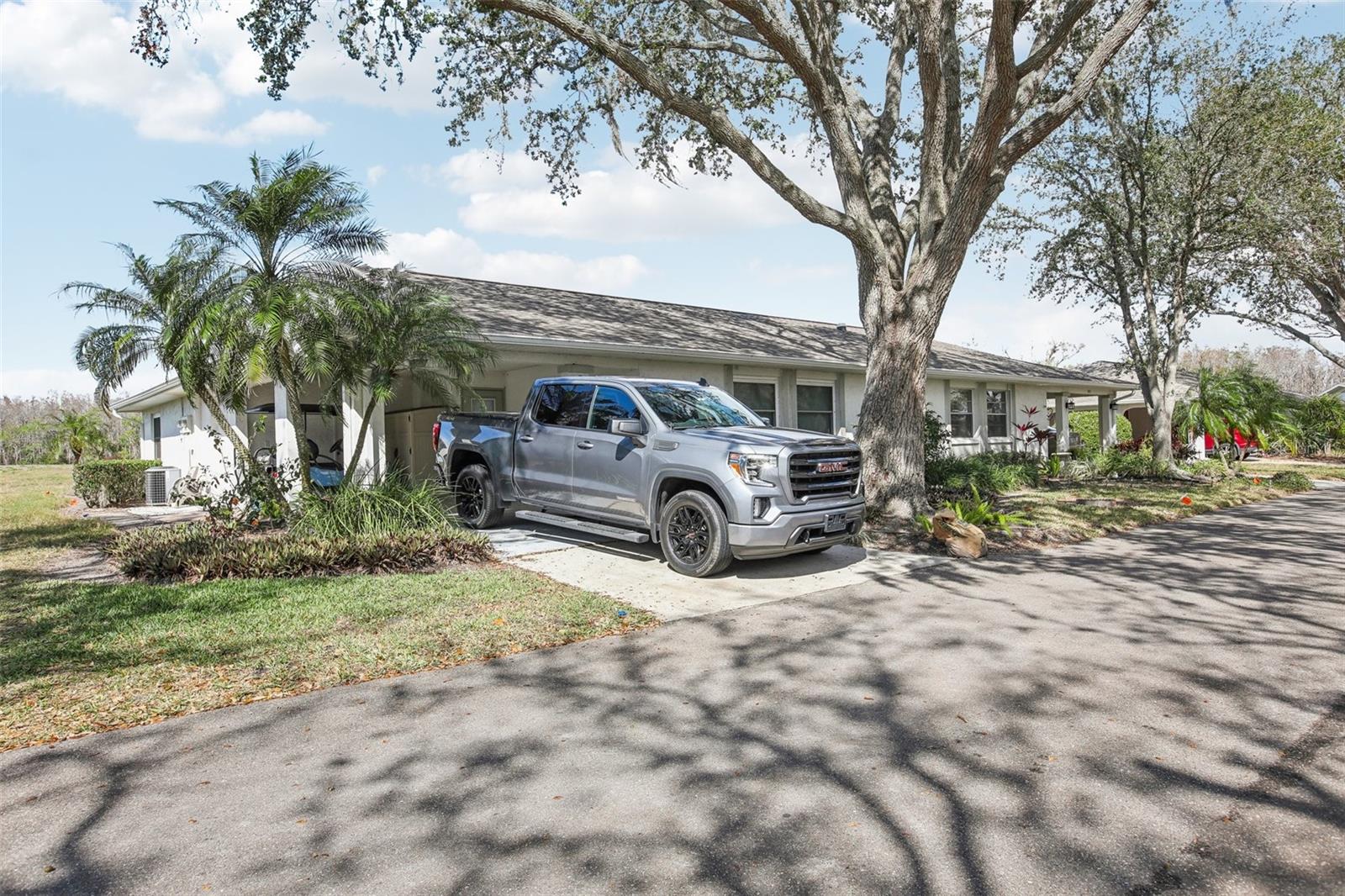 1015 HAREFIELD CIR, SUN CITY CENTER, FL, 33573
