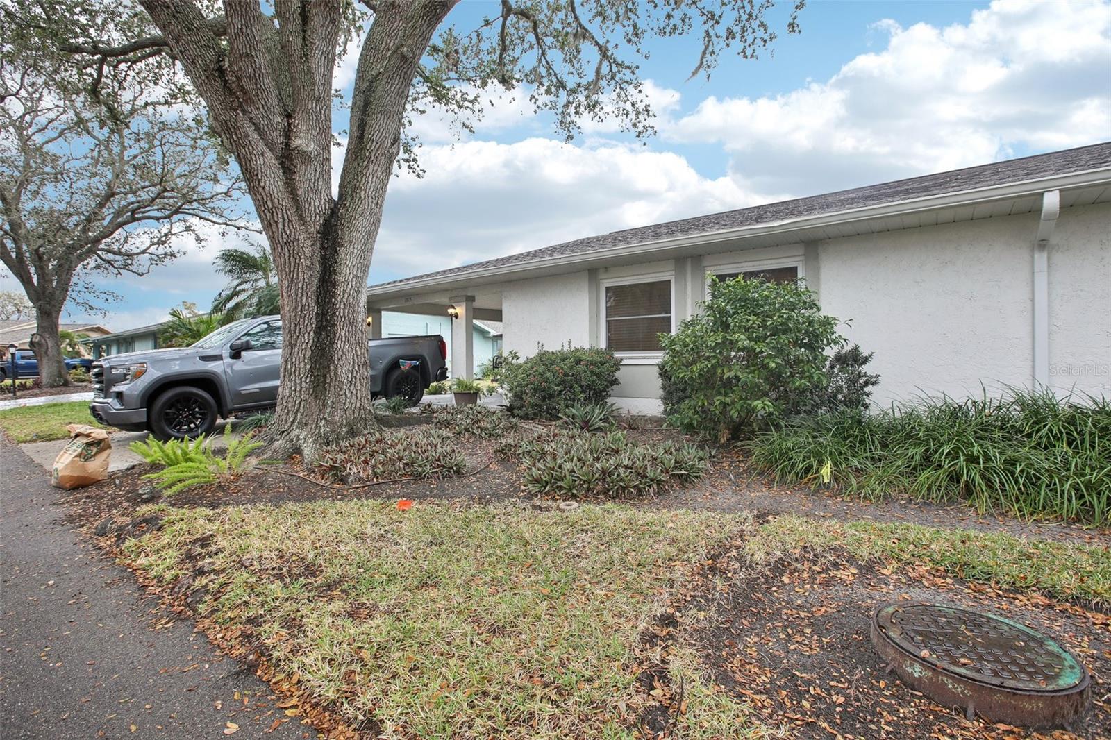 1015 HAREFIELD CIR, SUN CITY CENTER, FL, 33573