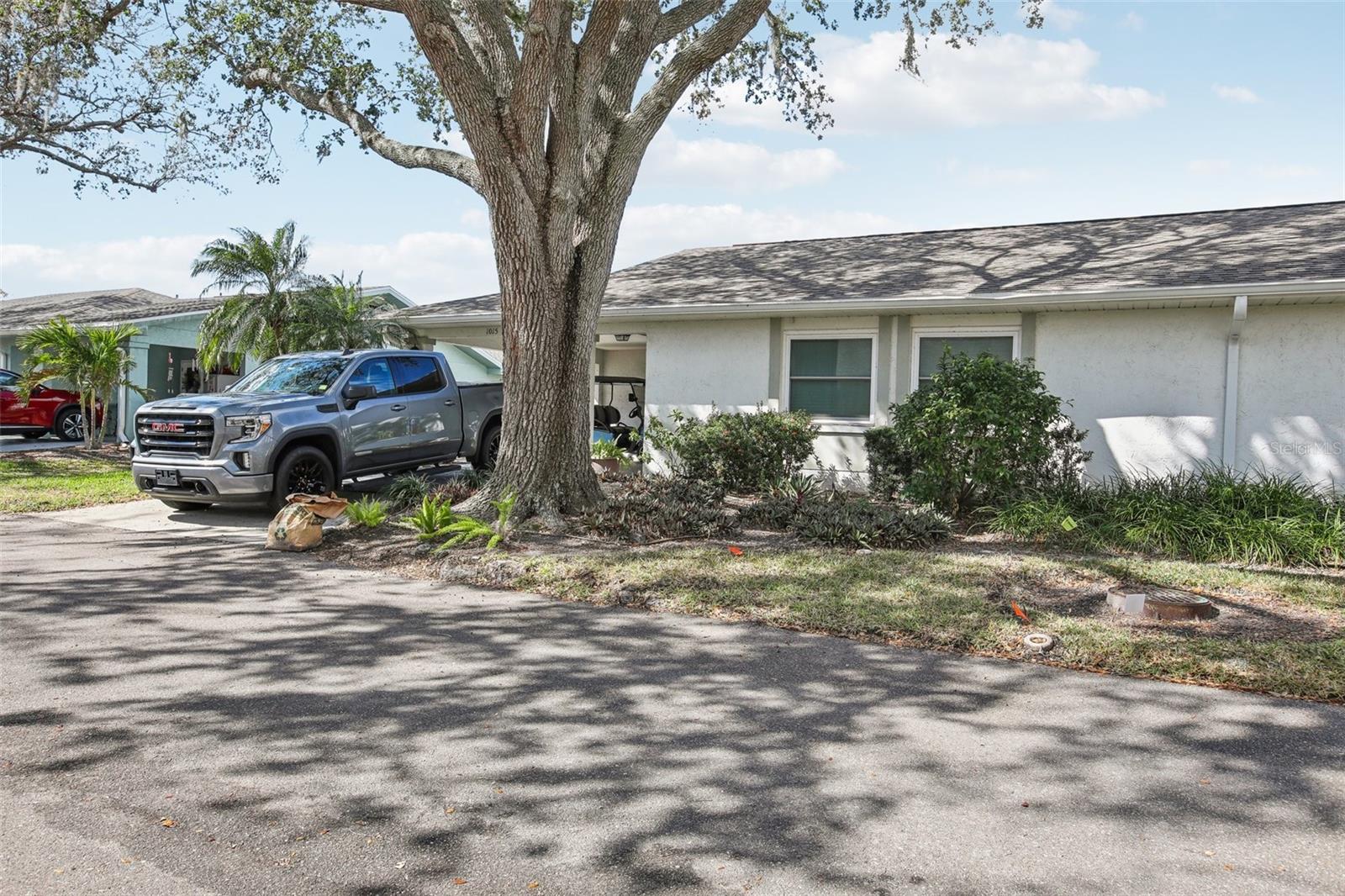 1015 HAREFIELD CIR, SUN CITY CENTER, FL, 33573
