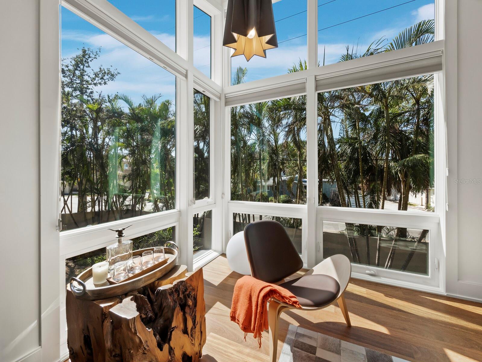 3911 ROBERTS POINT RD, SARASOTA, FL, 34242