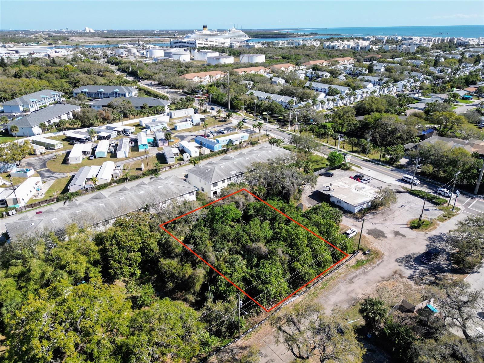 OAK LN, CAPE CANAVERAL, FL, 32920