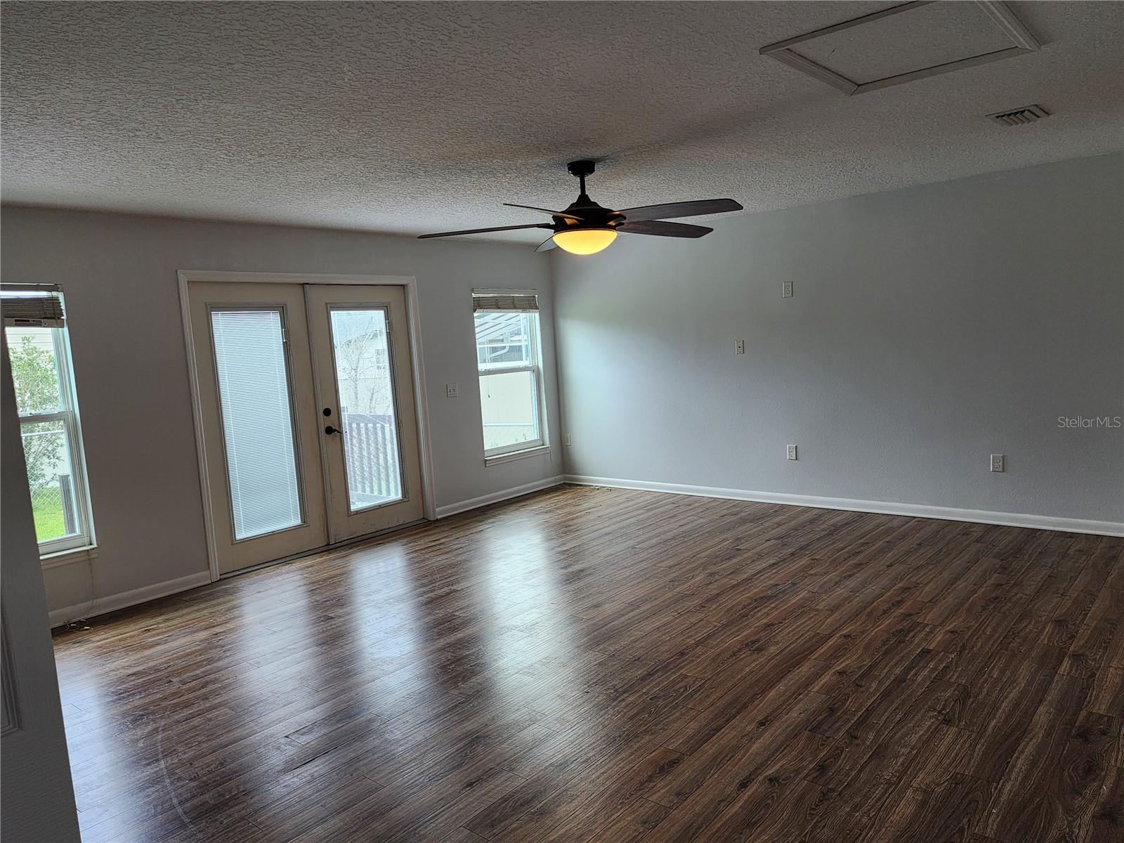 8 POINSETTIA DR, DEBARY, FL, 32713