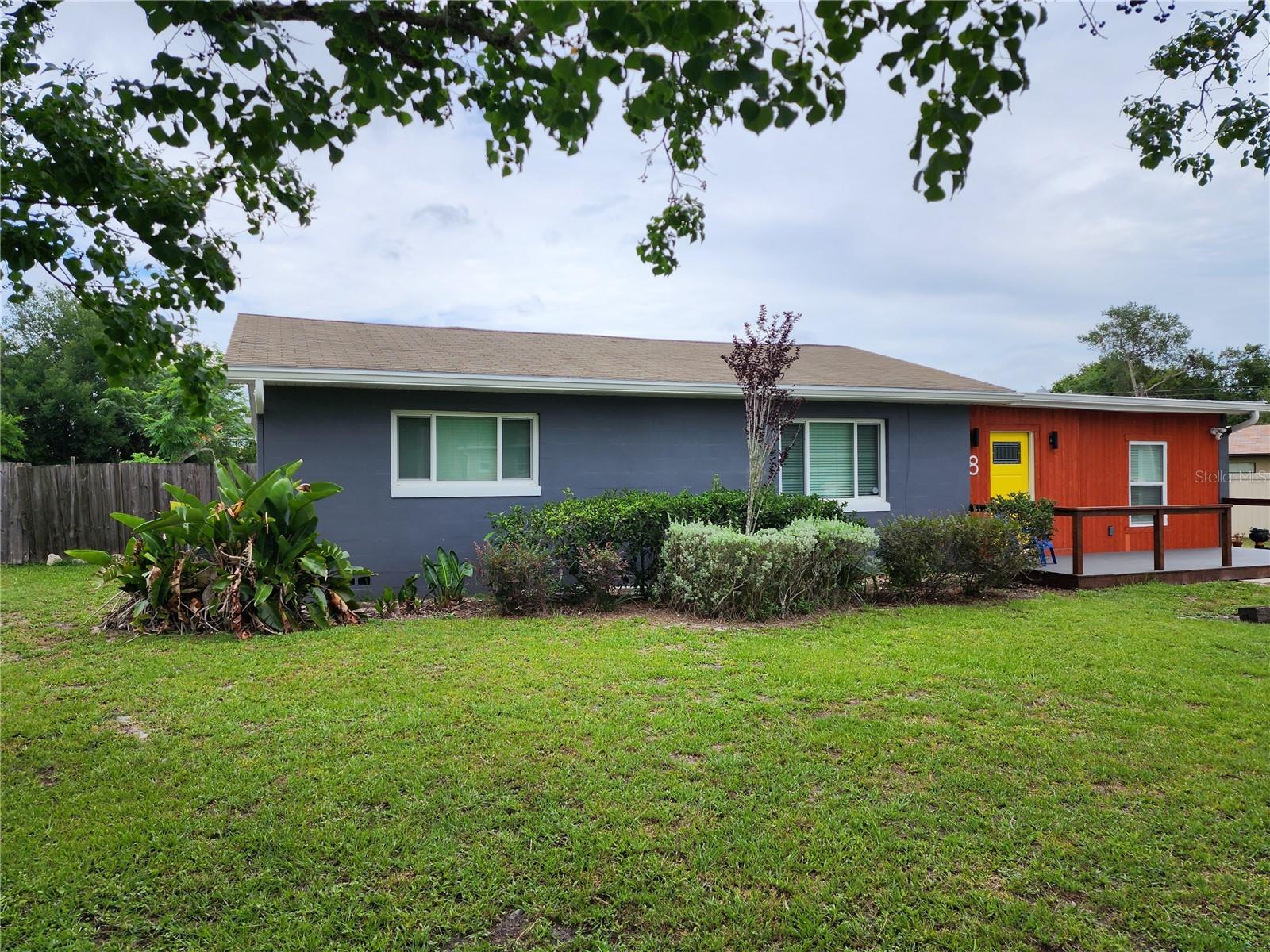 8 POINSETTIA DR, DEBARY, FL, 32713