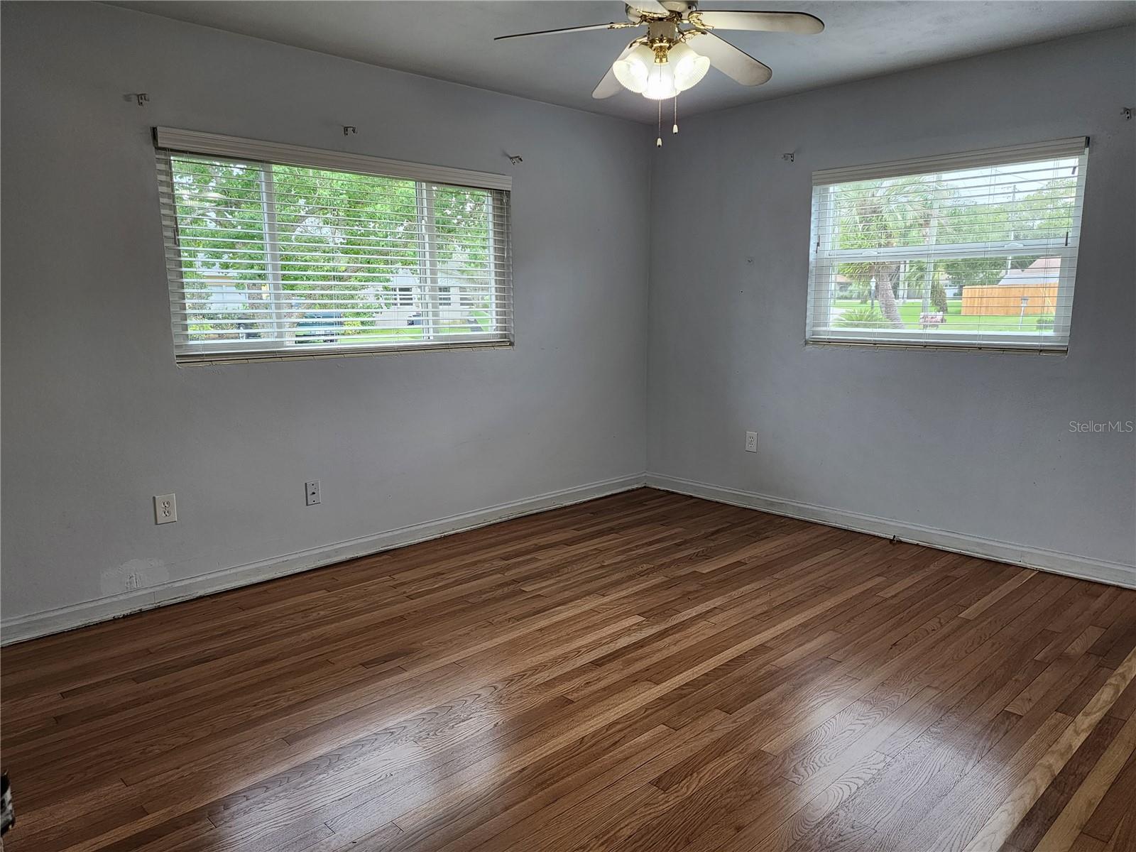 8 POINSETTIA DR, DEBARY, FL, 32713
