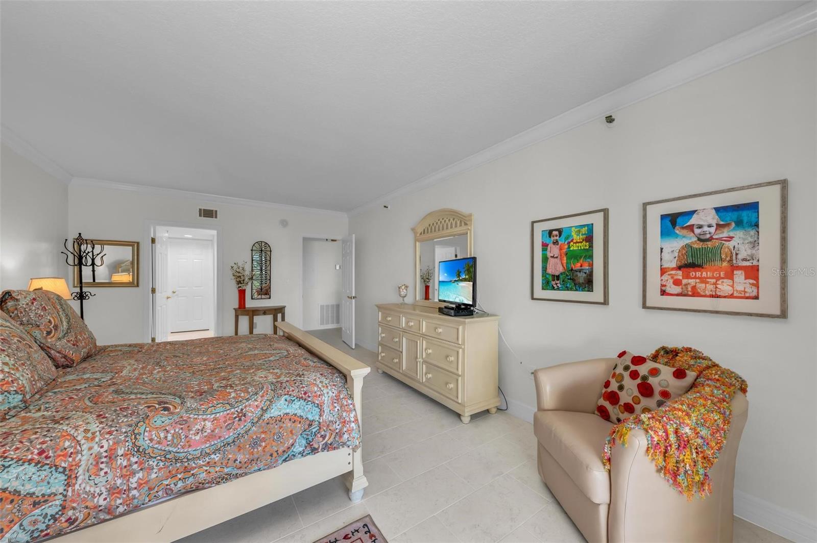 1465 GULF OF MEXICO DR #104, LONGBOAT KEY, FL, 34228