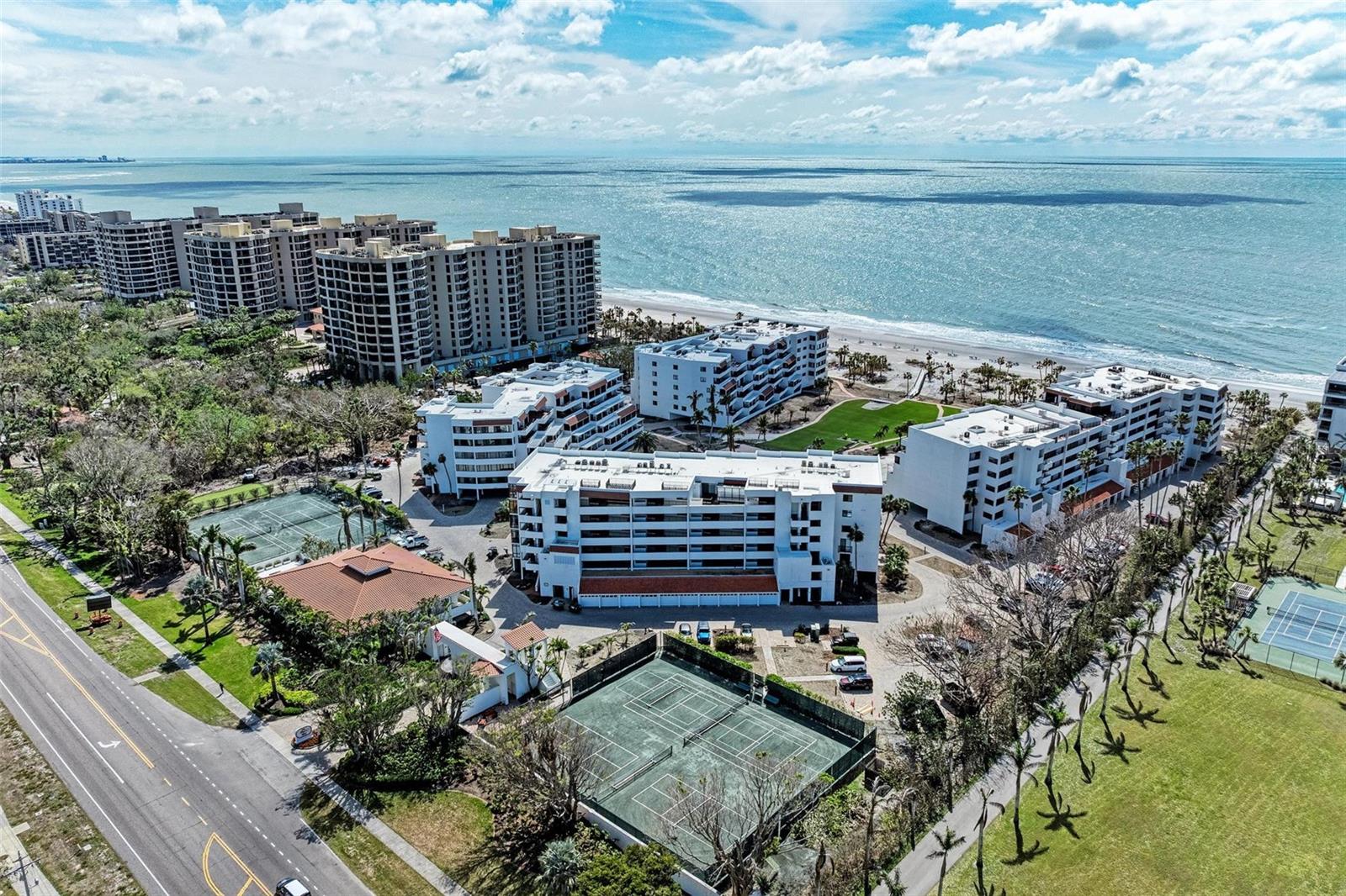 1465 GULF OF MEXICO DR #104, LONGBOAT KEY, FL, 34228