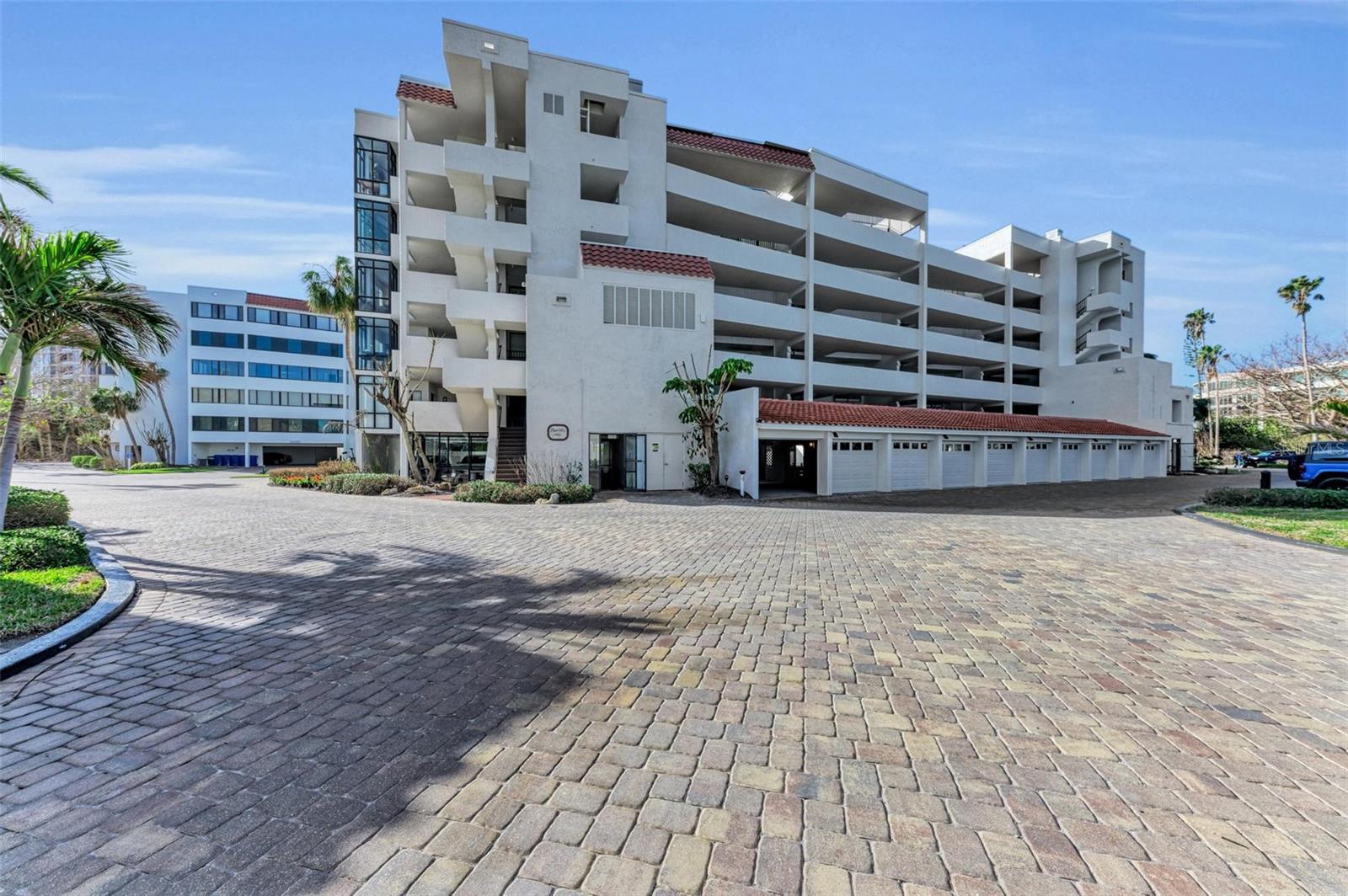 1465 GULF OF MEXICO DR #104, LONGBOAT KEY, FL, 34228