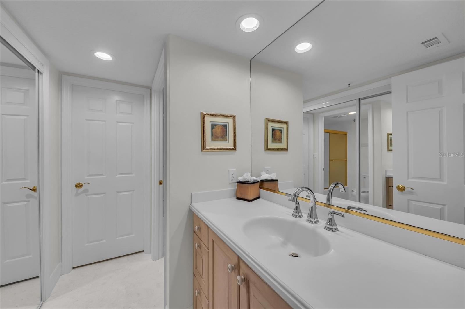 1465 GULF OF MEXICO DR #104, LONGBOAT KEY, FL, 34228
