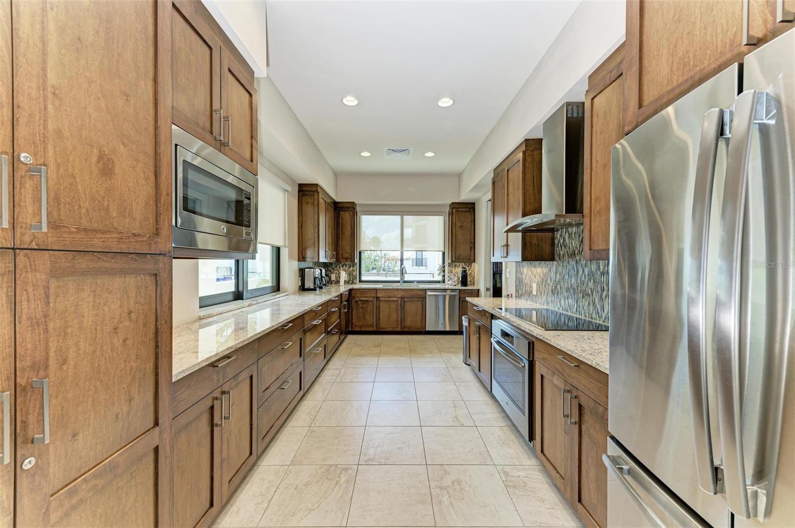 1465 GULF OF MEXICO DR #104, LONGBOAT KEY, FL, 34228