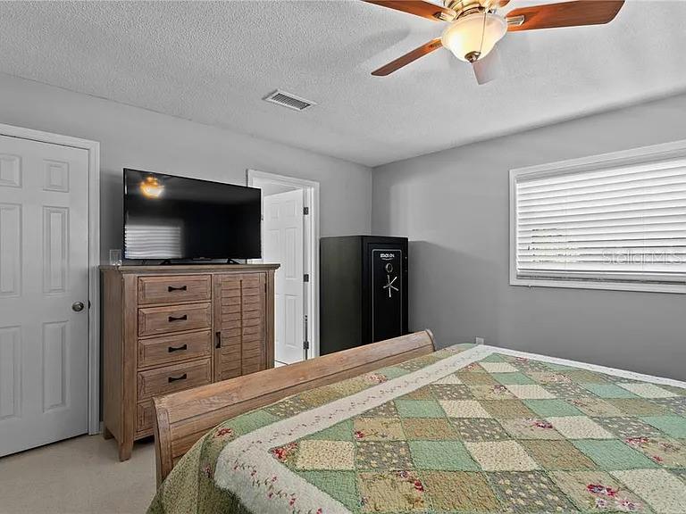 232 TIMBERLANE DR, PALM HARBOR, FL, 34683