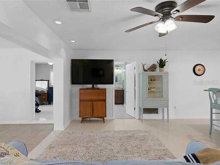 232 TIMBERLANE DR, PALM HARBOR, FL, 34683