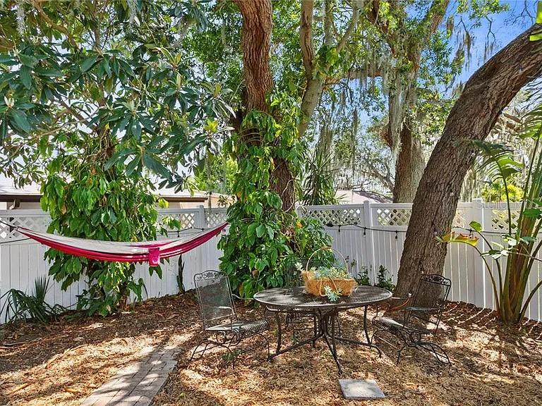 232 TIMBERLANE DR, PALM HARBOR, FL, 34683