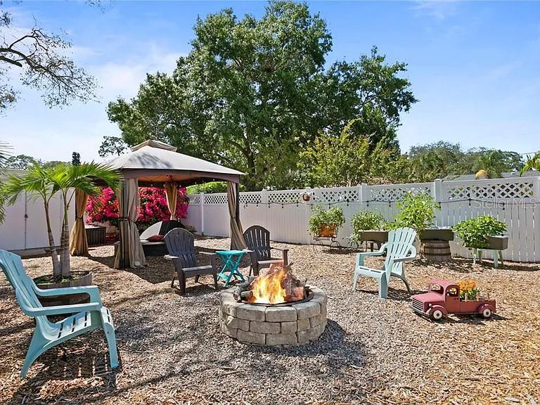 232 TIMBERLANE DR, PALM HARBOR, FL, 34683