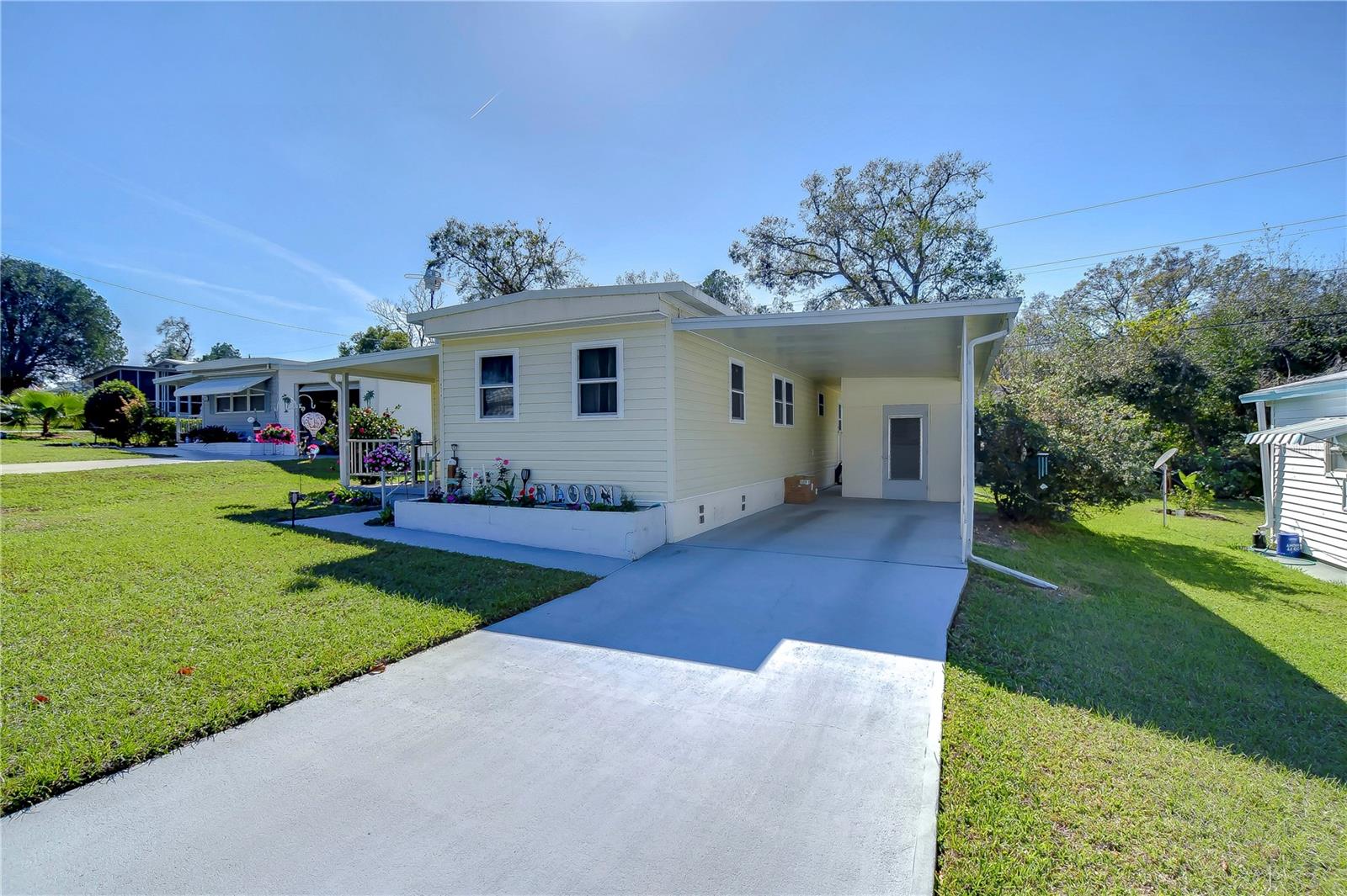 6119 RIDGEWOOD DR, ZEPHYRHILLS, FL, 33542