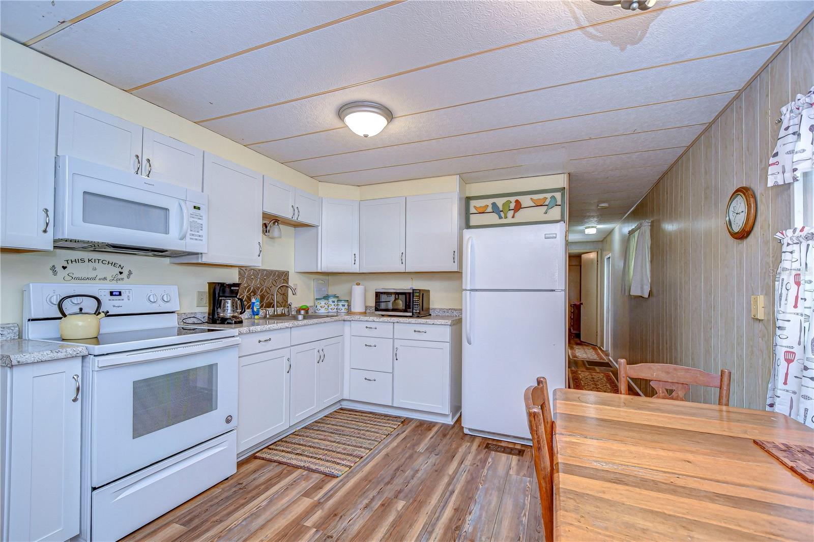 6119 RIDGEWOOD DR, ZEPHYRHILLS, FL, 33542