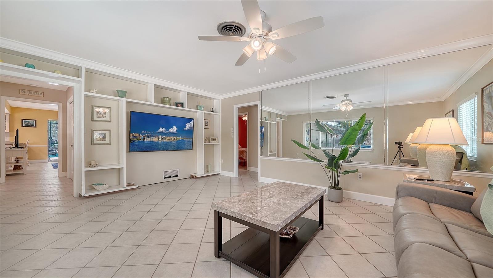 5525 SHADOW LAWN DR, SARASOTA, FL, 34242