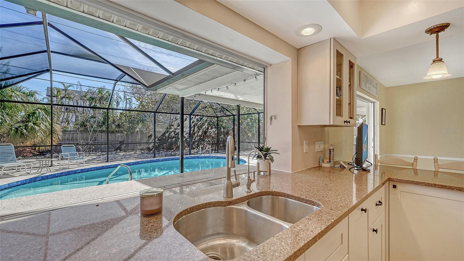 5525 SHADOW LAWN DR, SARASOTA, FL, 34242