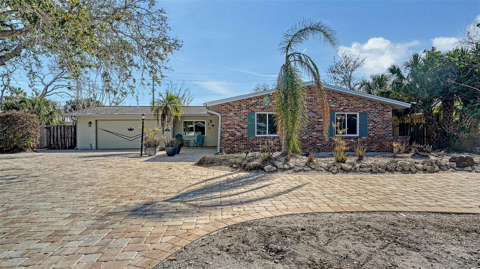 5525 SHADOW LAWN DR, SARASOTA, FL, 34242