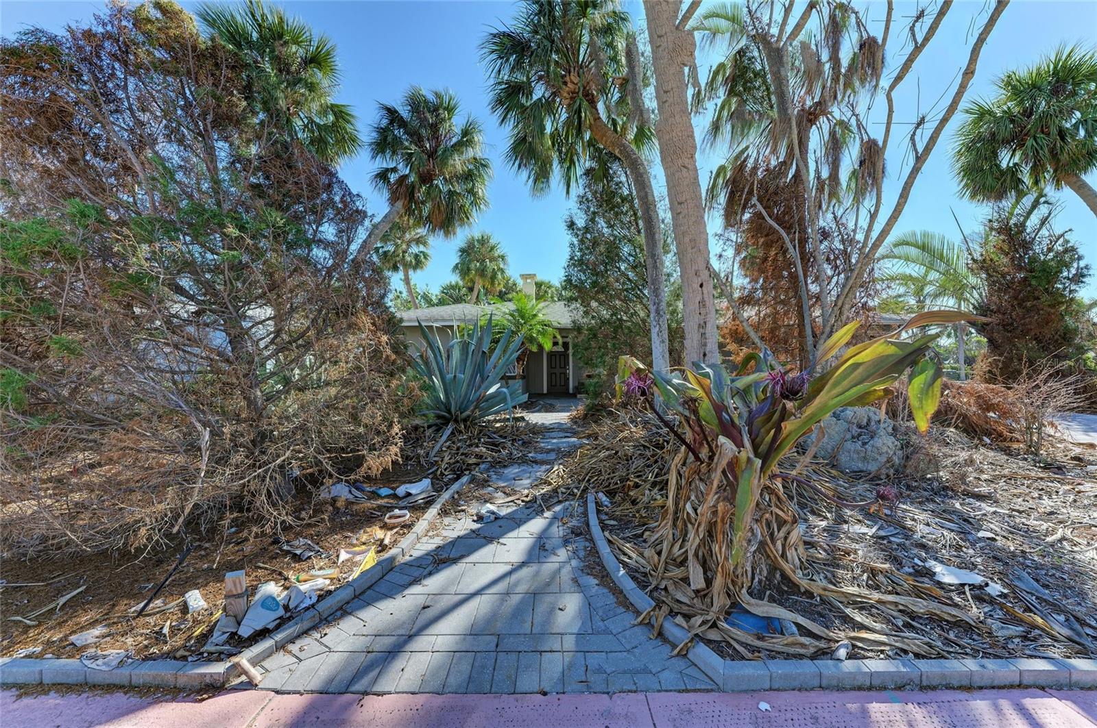 153 N ADAMS DR, SARASOTA, FL, 34236