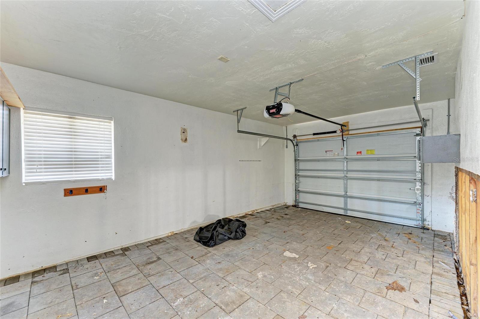 153 N ADAMS DR, SARASOTA, FL, 34236