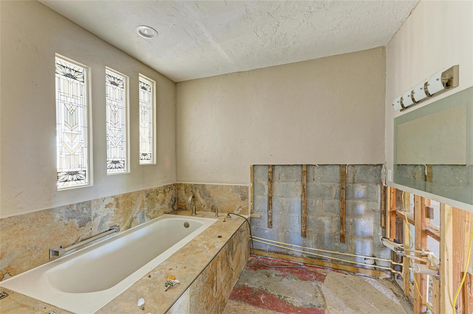 153 N ADAMS DR, SARASOTA, FL, 34236