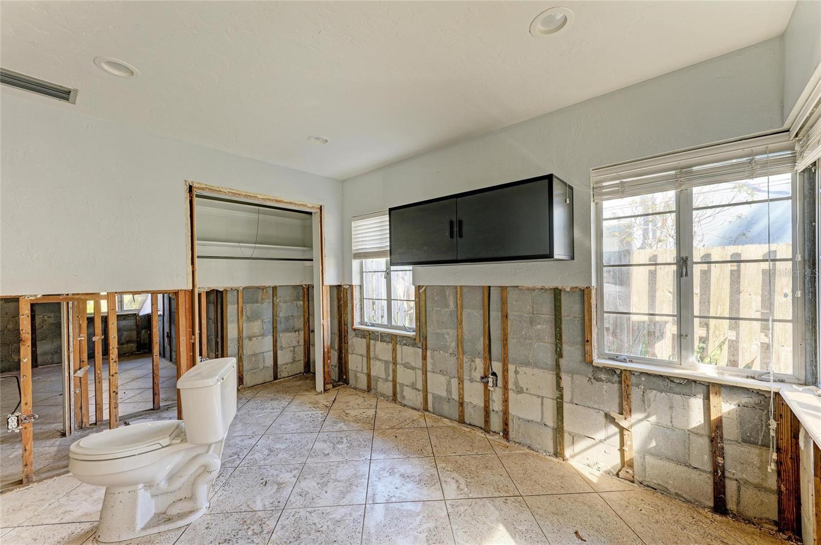 153 N ADAMS DR, SARASOTA, FL, 34236