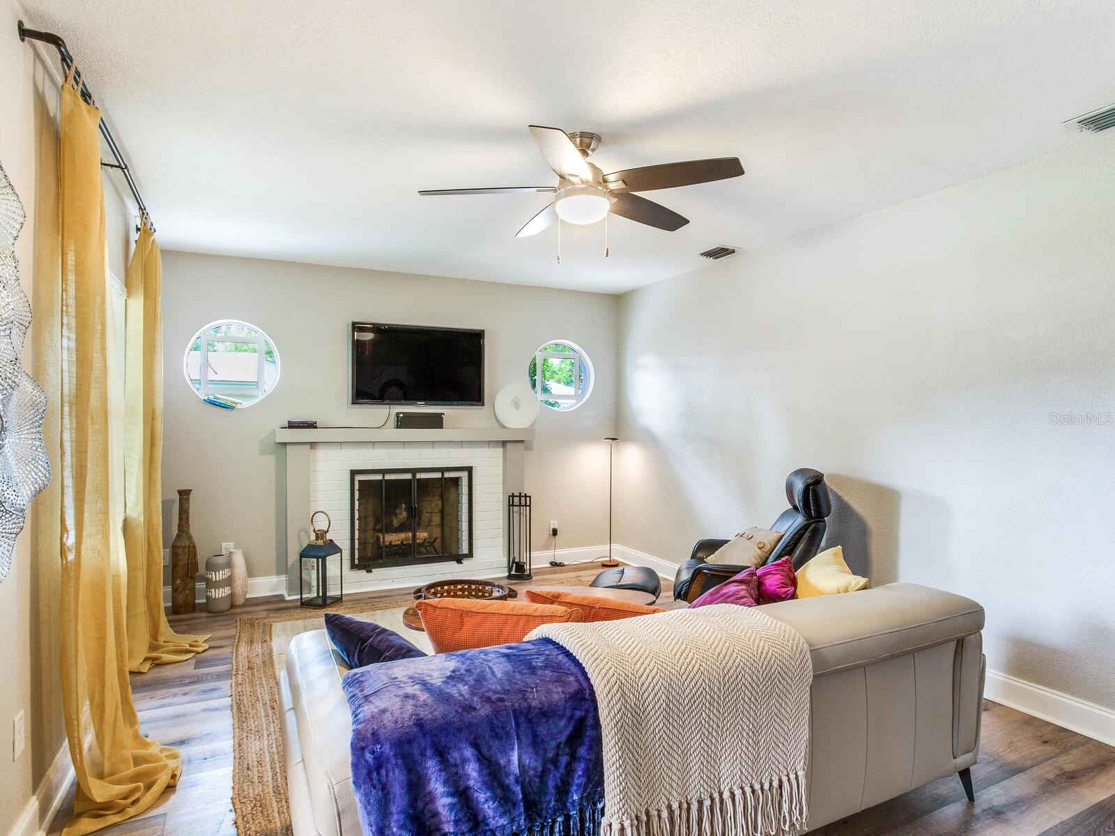 221 N CLEARVIEW AVE, TAMPA, FL, 33609