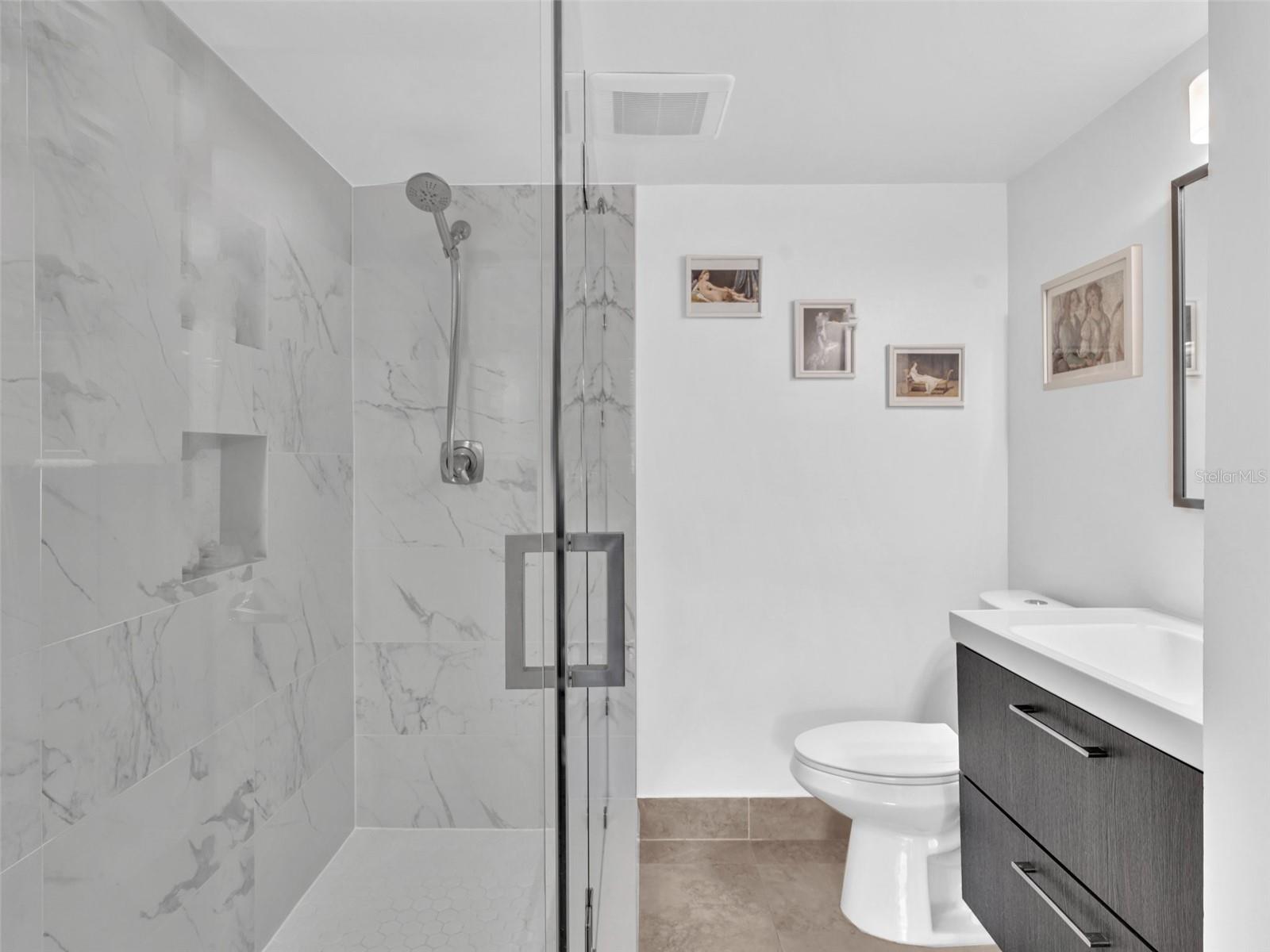 8592 W SUNRISE BLVD #202, PLANTATION, FL, 33322