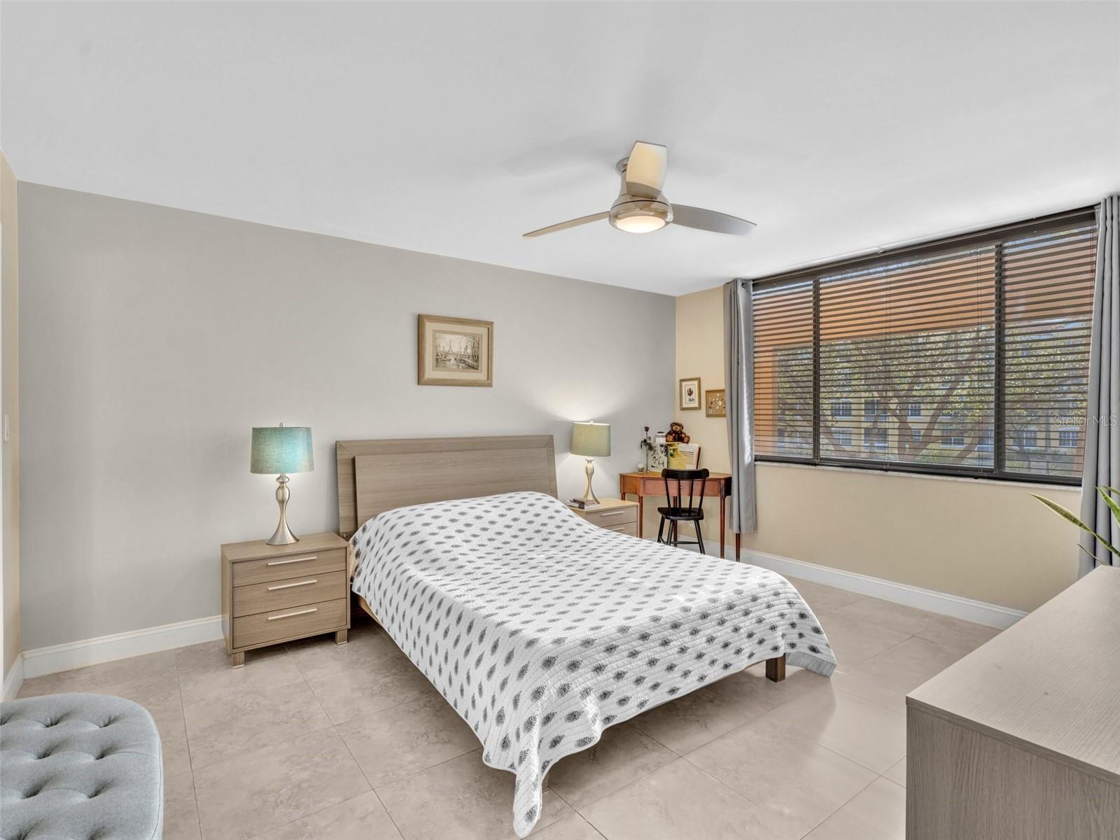 8592 W SUNRISE BLVD #202, PLANTATION, FL, 33322
