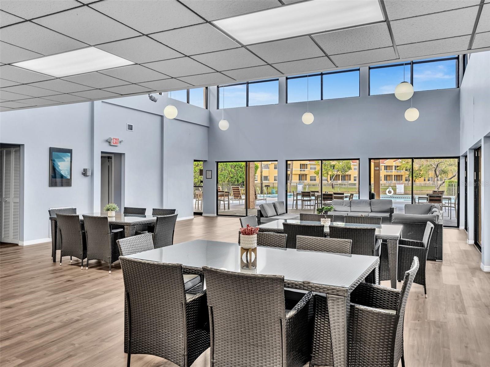 8592 W SUNRISE BLVD #202, PLANTATION, FL, 33322