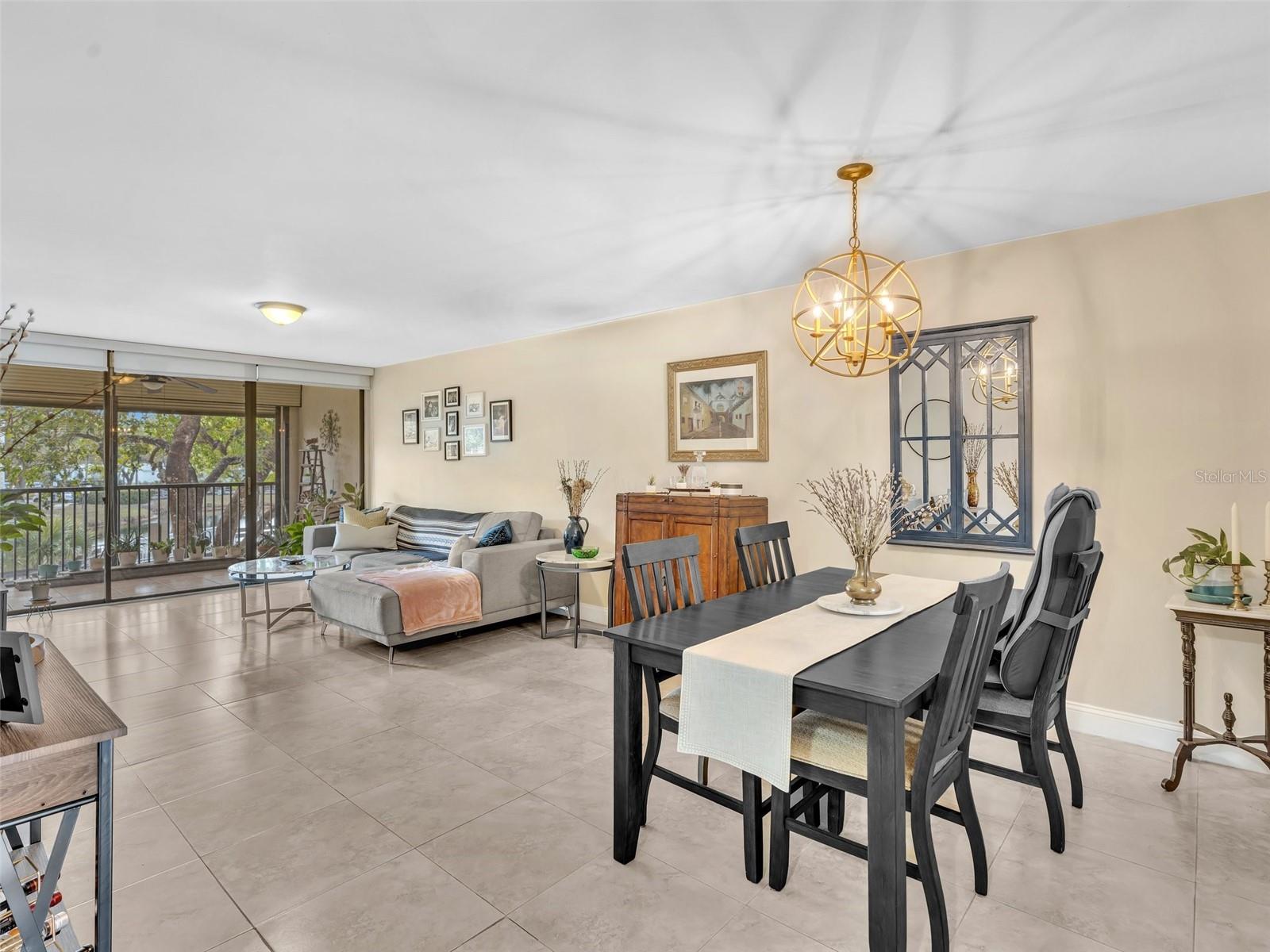 8592 W SUNRISE BLVD #202, PLANTATION, FL, 33322