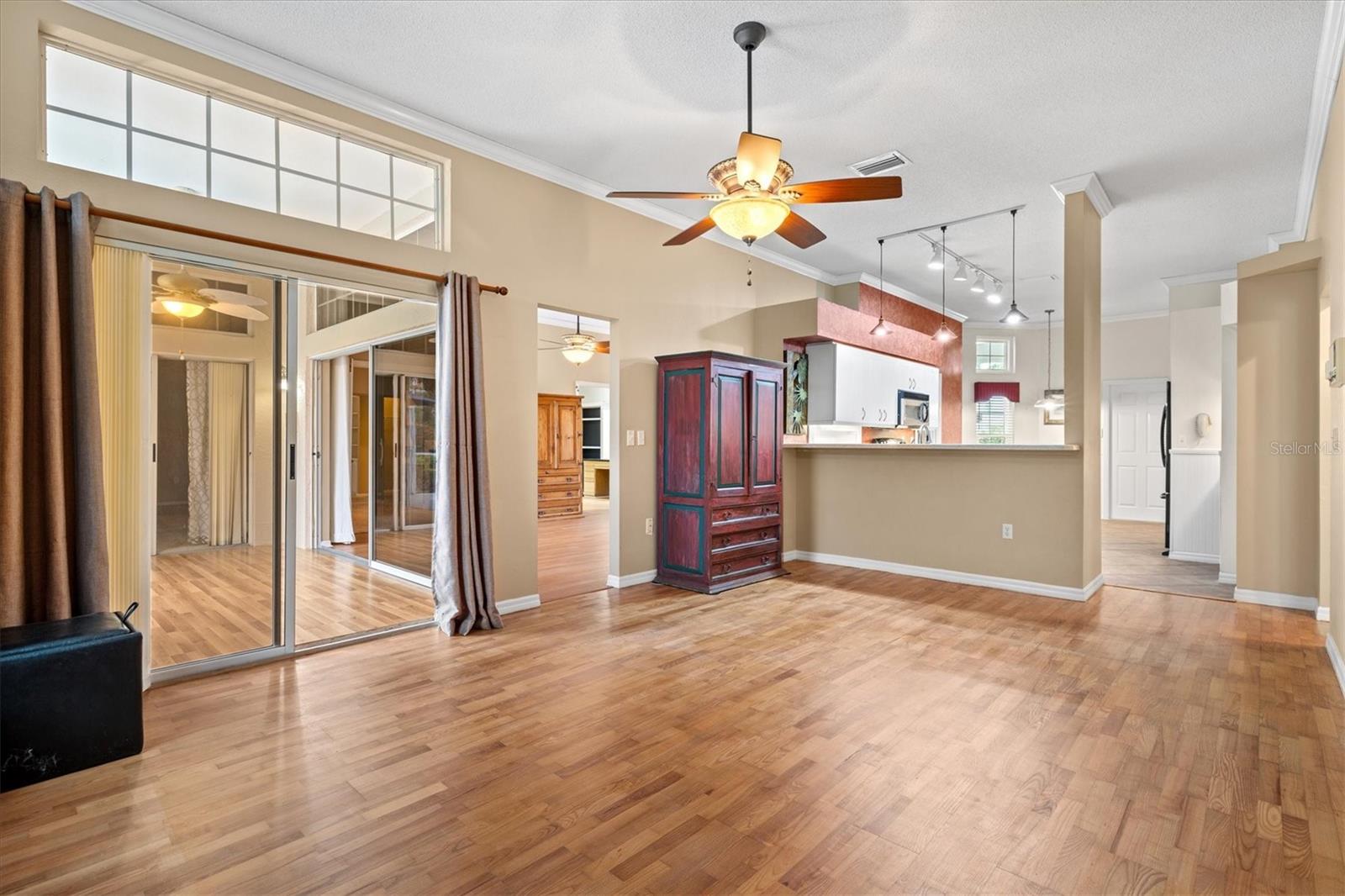 6105 55TH AVENUE CIR E, BRADENTON, FL, 34203