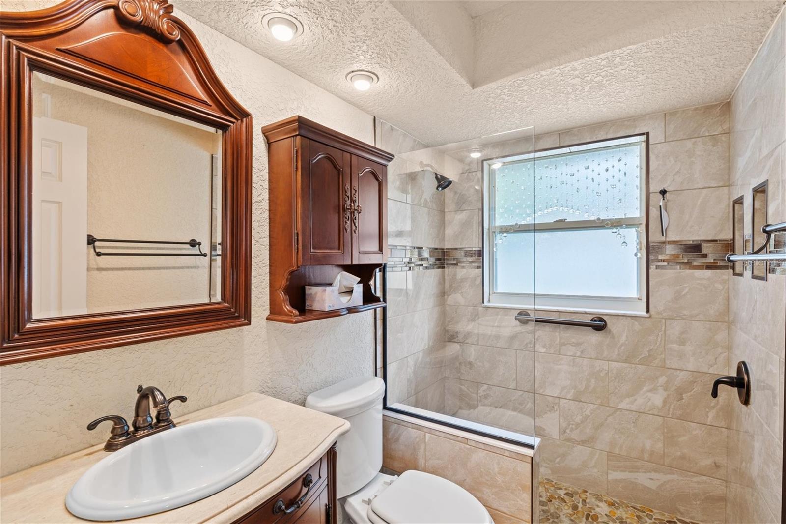6105 55TH AVENUE CIR E, BRADENTON, FL, 34203