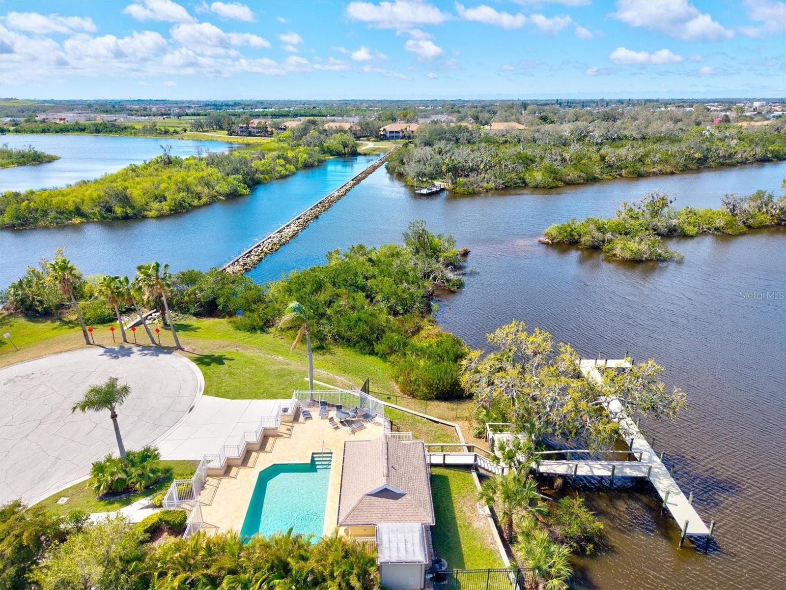 6105 55TH AVENUE CIR E, BRADENTON, FL, 34203